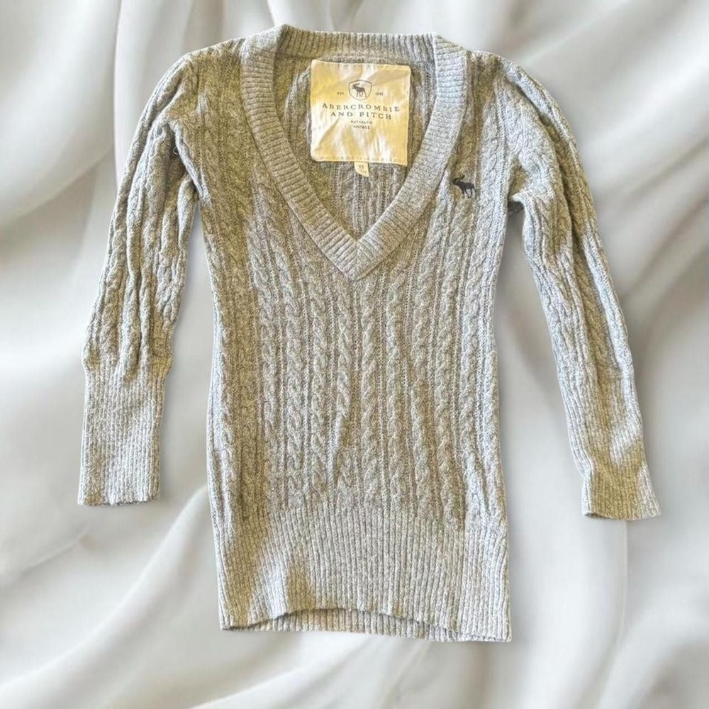 Y2K vintage Abercrombie & Fitch grey cable knit sweater